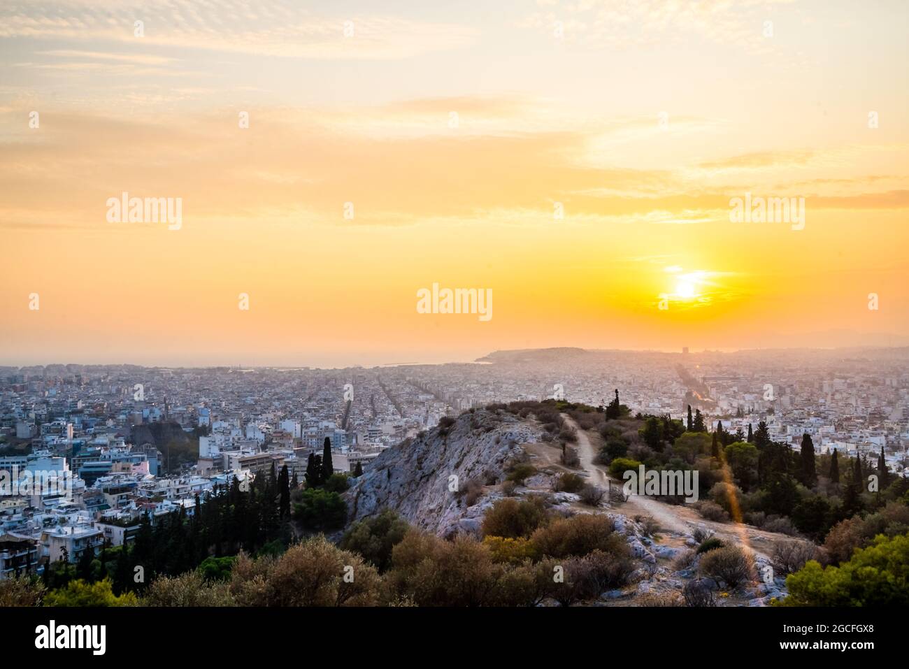 Panorama de la ville d'Athènes au coucher du soleil, Grèce Banque D'Images