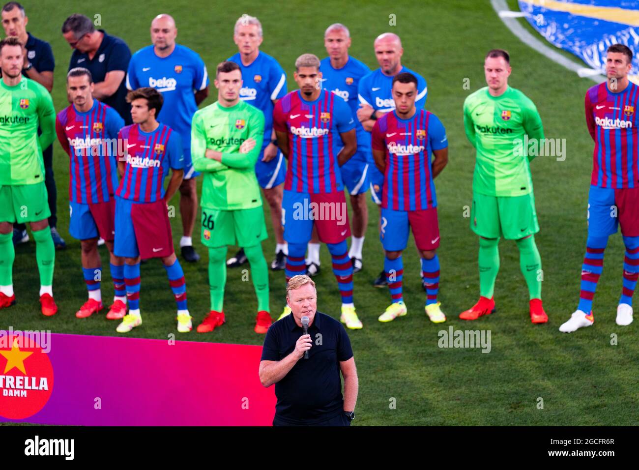 Barcelone, Espagne. 8 août 2021. L'entraîneur Ronald Koeman (FC Barcelone) a précédé le match de football du trophée Joan Gamper entre le FC Barcelone et Juventus, au stade Johan Cruyff de Barcelone, Espagne, le 8 août 2021. Foto: SIU Wu. Credit: dpa/Alay Live News Banque D'Images