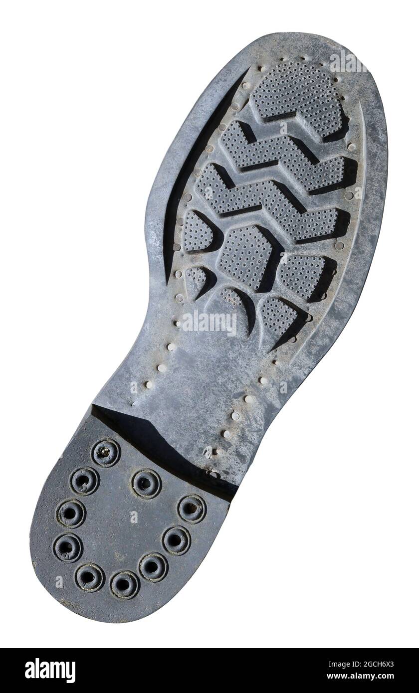 Semelle en caoutchouc d'une ancienne chaussure militaire isolée sur blanc  Photo Stock - Alamy