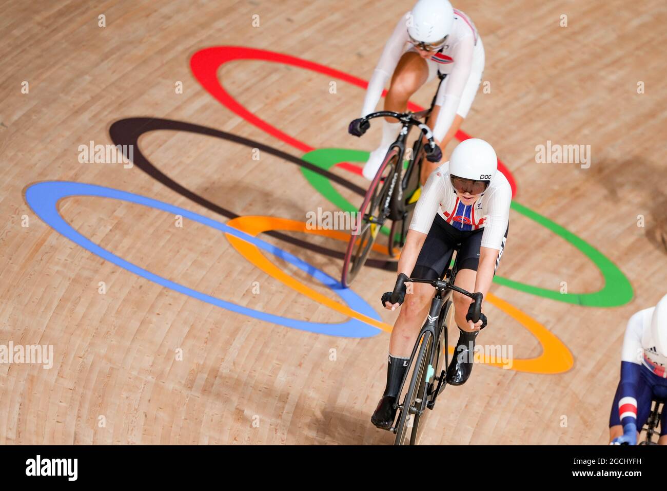 Shizuoka, Japon. 8 août 2021. Jennifer Valente (Etats-Unis), Anita Yvonne Stenberg (NOR) Cyclisme : course de points Omnium féminin 4/4 pendant les Jeux Olympiques de Tokyo 2020 au Vélodrome d'Izu à Shizuoka, Japon . Credit: Shuraro Mochizuki/AFLO/Alamy Live News Banque D'Images