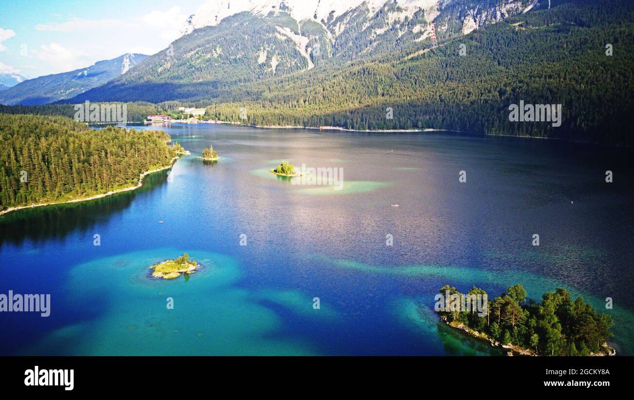 vue aérienne du lac eibsee et de zugspitze allemagne Banque D'Images