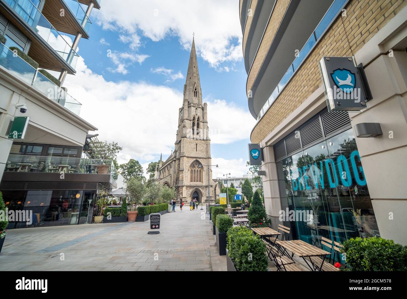 Londres - 2021 août : Brewdog, un bar et brasserie célèbre pour ses bières artisanales à Dickens Yard, Ealing West London. Banque D'Images