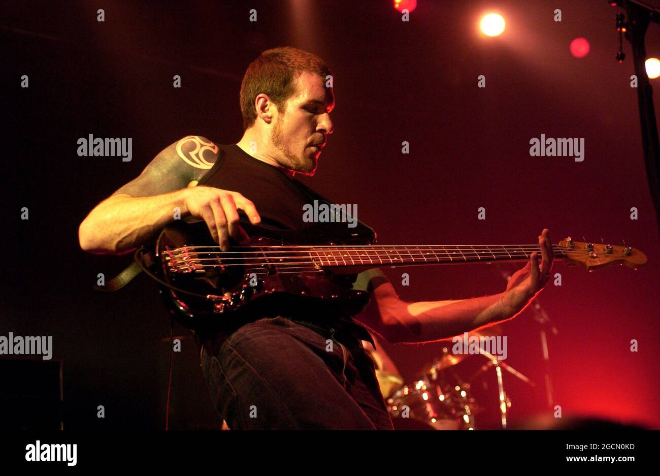 Milan Italie 2003-01-22 : concert en direct de l'Audiolave à Alcatraz, Tim Commerford pendant le concert Banque D'Images Milan Italie 2003-01-22 : concert en direct de l'Audiolave à Alcatraz, Tim Commerford pendant le concert Banque D'Images