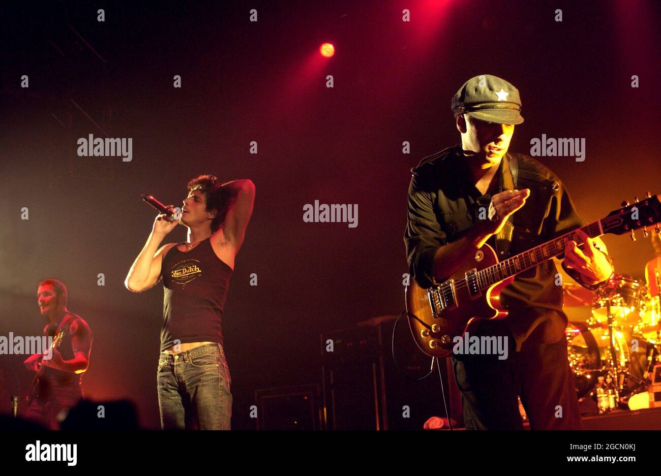 Milan Italie 2003-01-22 : concert live de l'Audiolave à l'Alcatraz, Chris Cornell, Tom Morello, Tim Commerford, Brad Wilk. Banque D'Images Milan Italie 2003-01-22 : concert live de l'Audiolave à l'Alcatraz, Chris Cornell, Tom Morello, Tim Commerford, Brad Wilk. Banque D'Images