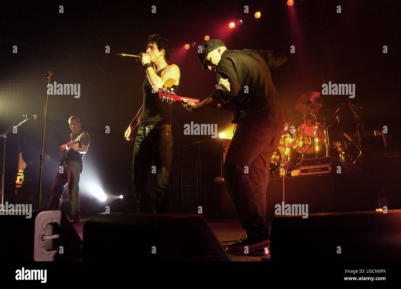 Milan Italie 2003-01-22 : concert live de l'Audiolave à l'Alcatraz, Chris Cornell, Tom Morello, Tim Commerford, Brad Wilk. Banque D'Images Milan Italie 2003-01-22 : concert live de l'Audiolave à l'Alcatraz, Chris Cornell, Tom Morello, Tim Commerford, Brad Wilk. Banque D'Images