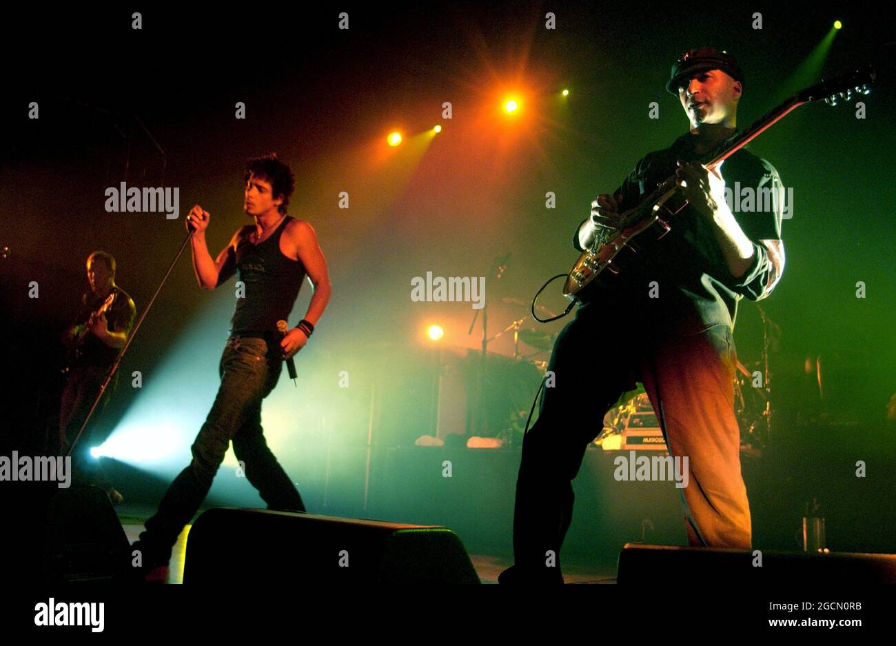 Milan Italie 2003-01-22 : concert live de l'Audiolave à l'Alcatraz, Chris Cornell, Tom Morello, Tim Commerford, Brad Wilk. Banque D'Images Milan Italie 2003-01-22 : concert live de l'Audiolave à l'Alcatraz, Chris Cornell, Tom Morello, Tim Commerford, Brad Wilk. Banque D'Images