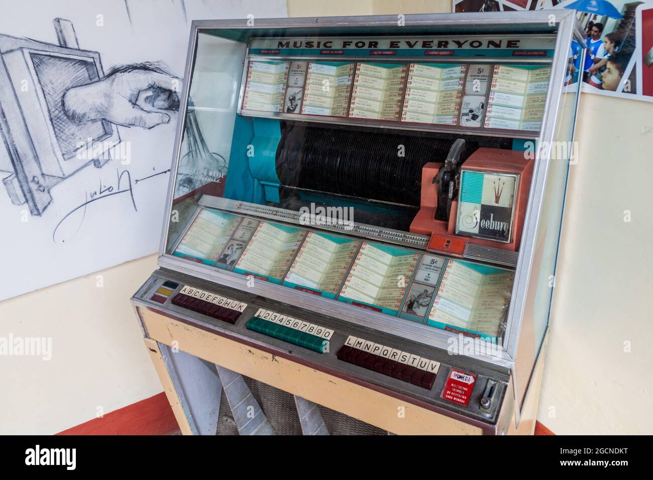 SANCTI SPIRITUS, CUBA - 7 FÉVR. 2016: Jukebox d'époque à Sancti Spiritus Cuba Banque D'Images