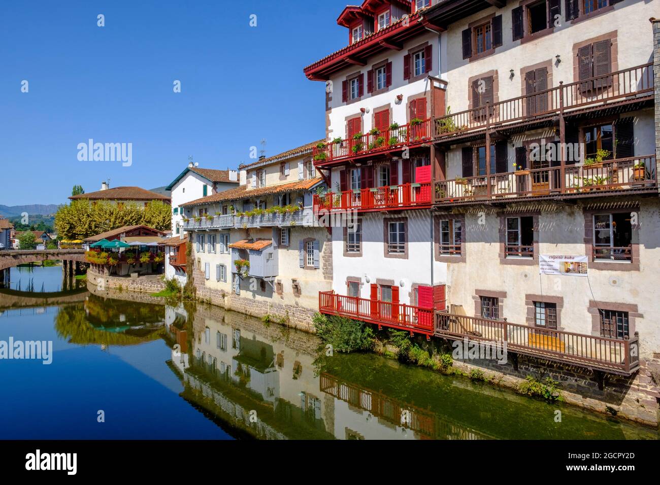 Nive de Beherobie, Saint-Jean-pied-de-Port, chemin de Saint James, via Podiensis, Camino Frances, Pyrénées, Département Pyrénées-Atlantiques. Banque D'Images