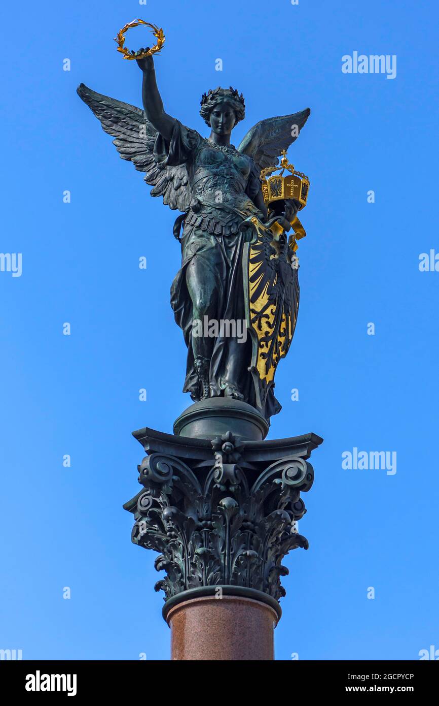 Figure de Victoria sur un mémorial de guerre, Nuremberg, moyenne-Franconie, Bavière, Allemagne Banque D'Images