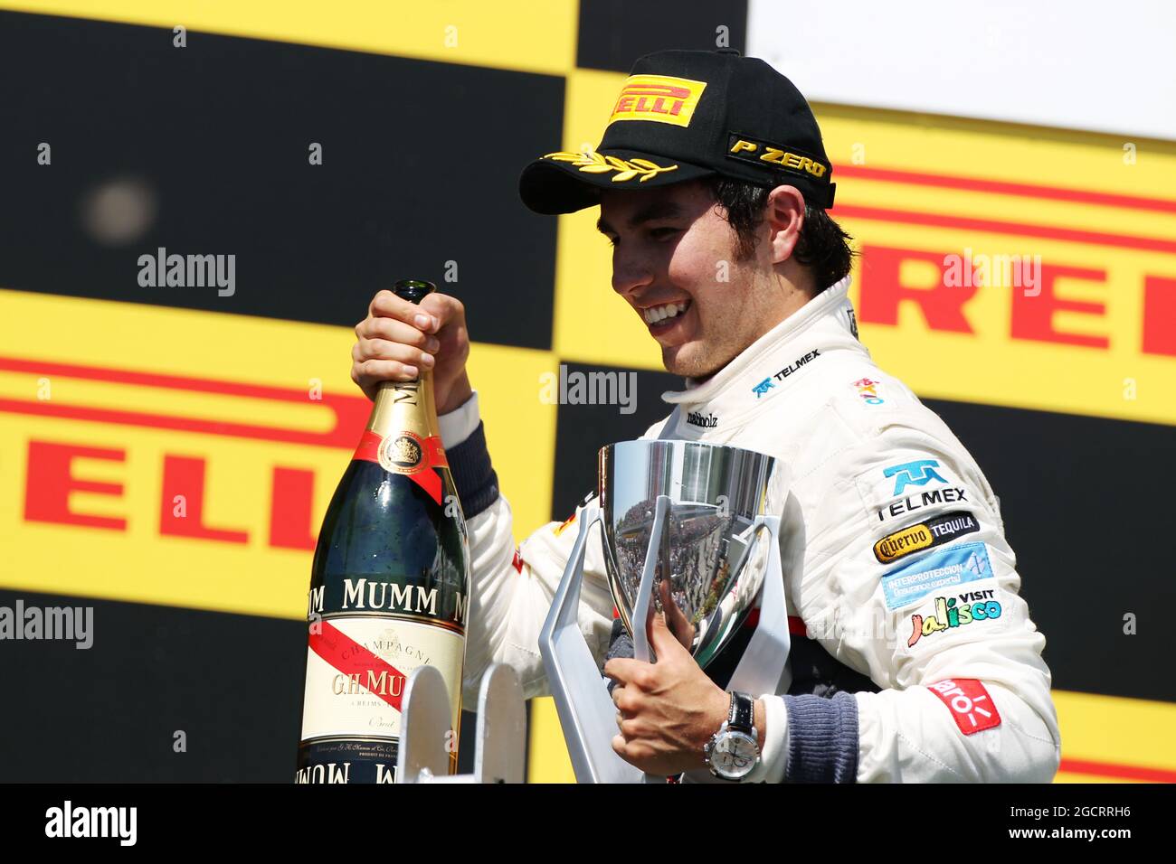 Sergio Perez (MEX) Sauber célèbre sa troisième position sur le podium. Grand Prix du Canada, dimanche 10 juin 2012. Montréal, Canada. Banque D'Images
