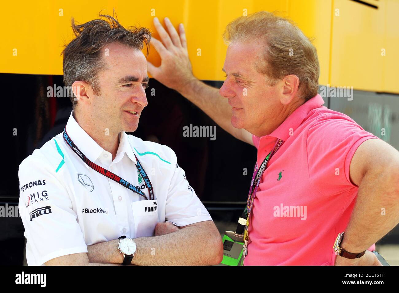 (De gauche à droite) : paddy Lowe (GBR) Mercedes AMG F1 Directrice exécutive (technique) avec Jonathan Palmer (GBR). Grand Prix de Hongrie, dimanche 28 juillet 2013. Budapest, Hongrie. Banque D'Images