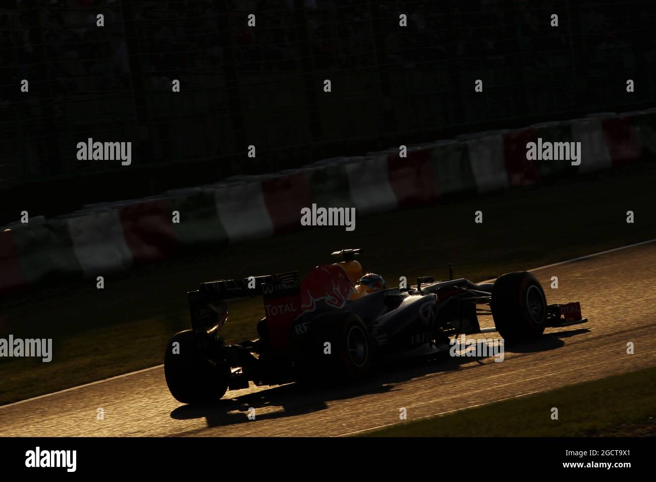 Sebastian Vettel (GER) Red Bull Racing RB9. Grand Prix japonais, dimanche 13 octobre 2013. Suzuka, Japon. Banque D'Images