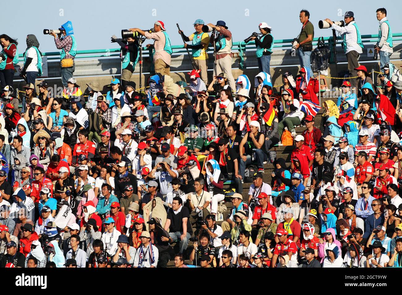 Ventilateurs. Grand Prix japonais, dimanche 13 octobre 2013. Suzuka, Japon. Banque D'Images