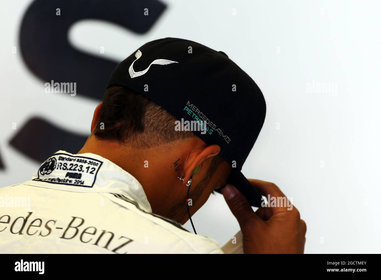 Lewis Hamilton (GBR) Mercedes AMG F1 avec un tatouage de 44 près de son oreille. Grand Prix d'Autriche, vendredi 20 juin 2014. Spielberg, Autriche. Banque D'Images