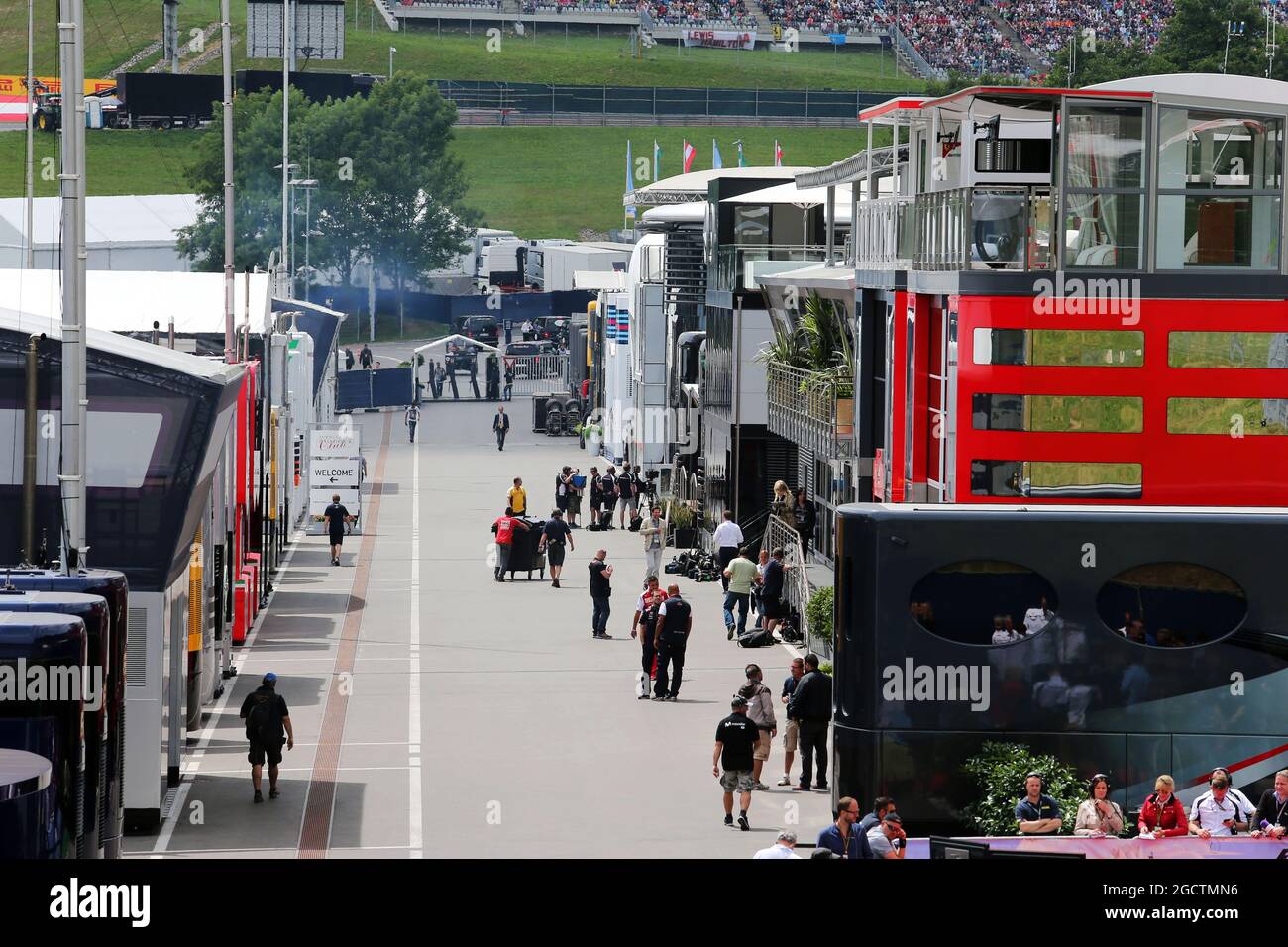 Le paddock. Grand Prix d'Autriche, samedi 21 juin 2014. Spielberg, Autriche. Banque D'Images