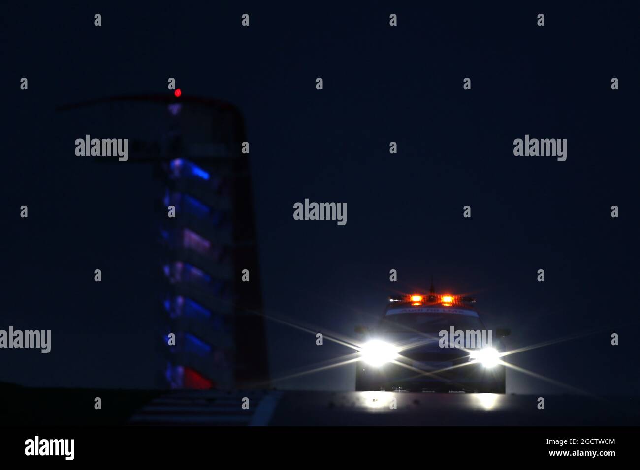 La voiture de sécurité de nuit. FIA World Endurance Championship, Rd 4, 6 heures de circuit of the Americas. Samedi 20 septembre 2014. Austin, Texas, États-Unis. Banque D'Images