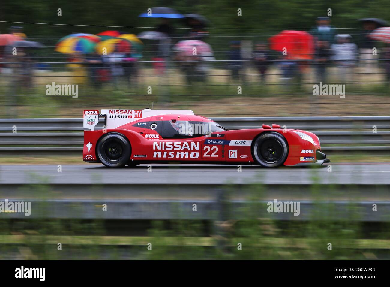 Harry Tincknell (GBR) / Michael Krumm (GER) / Chris Buncombe (GBR) #22 Nissan Motorsports Nissan GT-R LM Nismo - hybride. Le Mans Testing, du vendredi 29 au dimanche 31 mai 2015. Le Mans, France. Banque D'Images