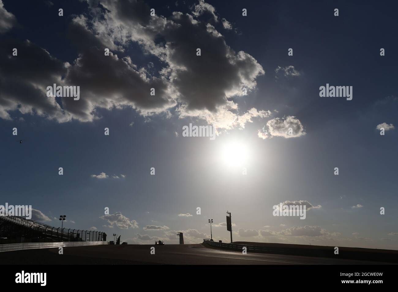 Action pittoresque en basse lumière. FIA World Endurance Championship, Rd 5, 6 heures de circuit of the Americas. Vendredi 18 septembre 2015. Austin, Texas, États-Unis. Banque D'Images