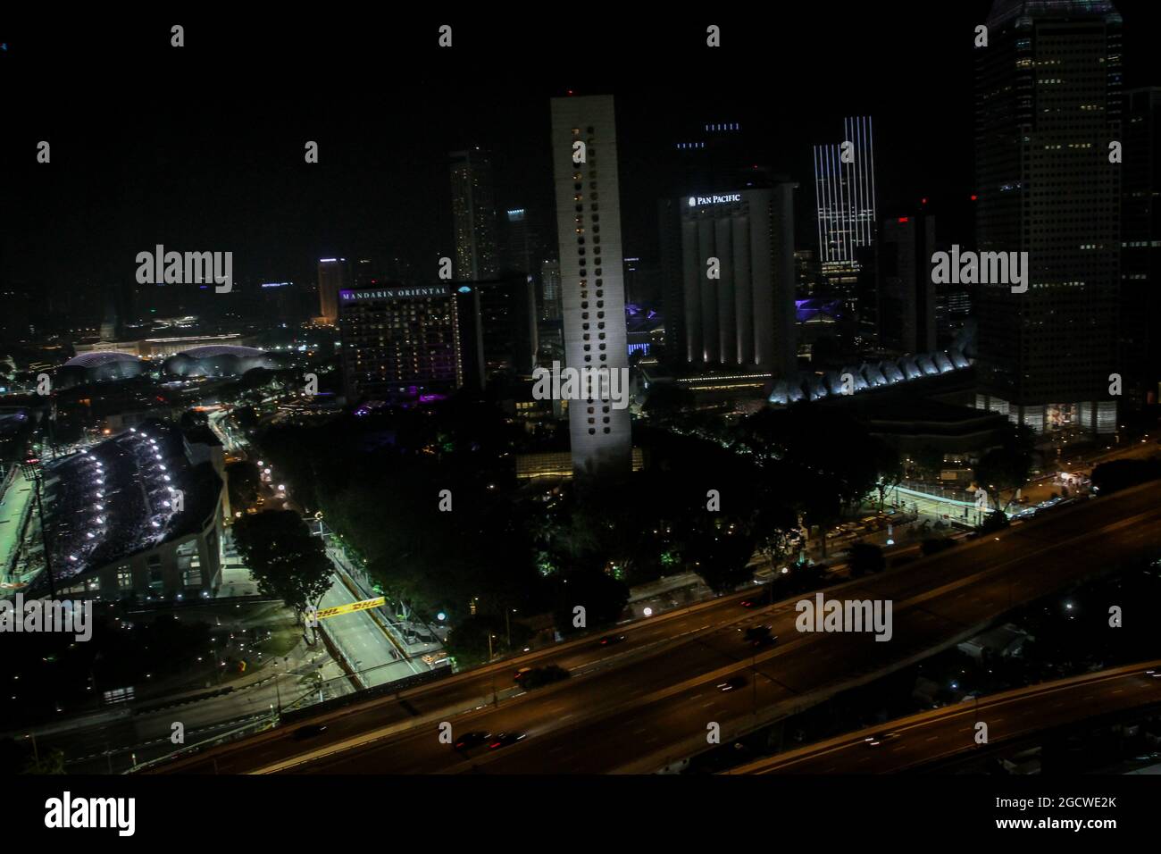Un Red Bull Racing RB11. Grand Prix de Singapour, samedi 19 septembre 2015. Marina Bay Street circuit, Singapour. Banque D'Images