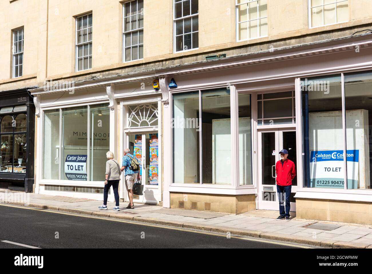 New Bond Street, Bath Spa, Somerset, Angleterre, Royaume-Uni. Vente au détail ou magasin pour la vente au détail. Banque D'Images