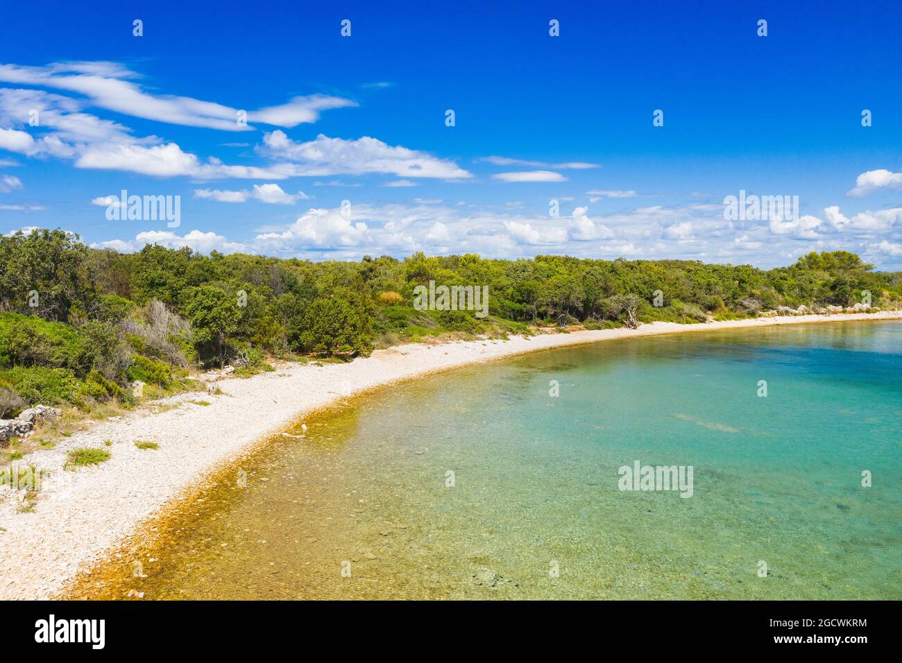 Magnifique côte Adriatique en Croatie. Plage de lagon turquoise sur l'île de Dugi Otok, magnifique paysage méditerranéen. Paradis du yachting. Banque D'Images