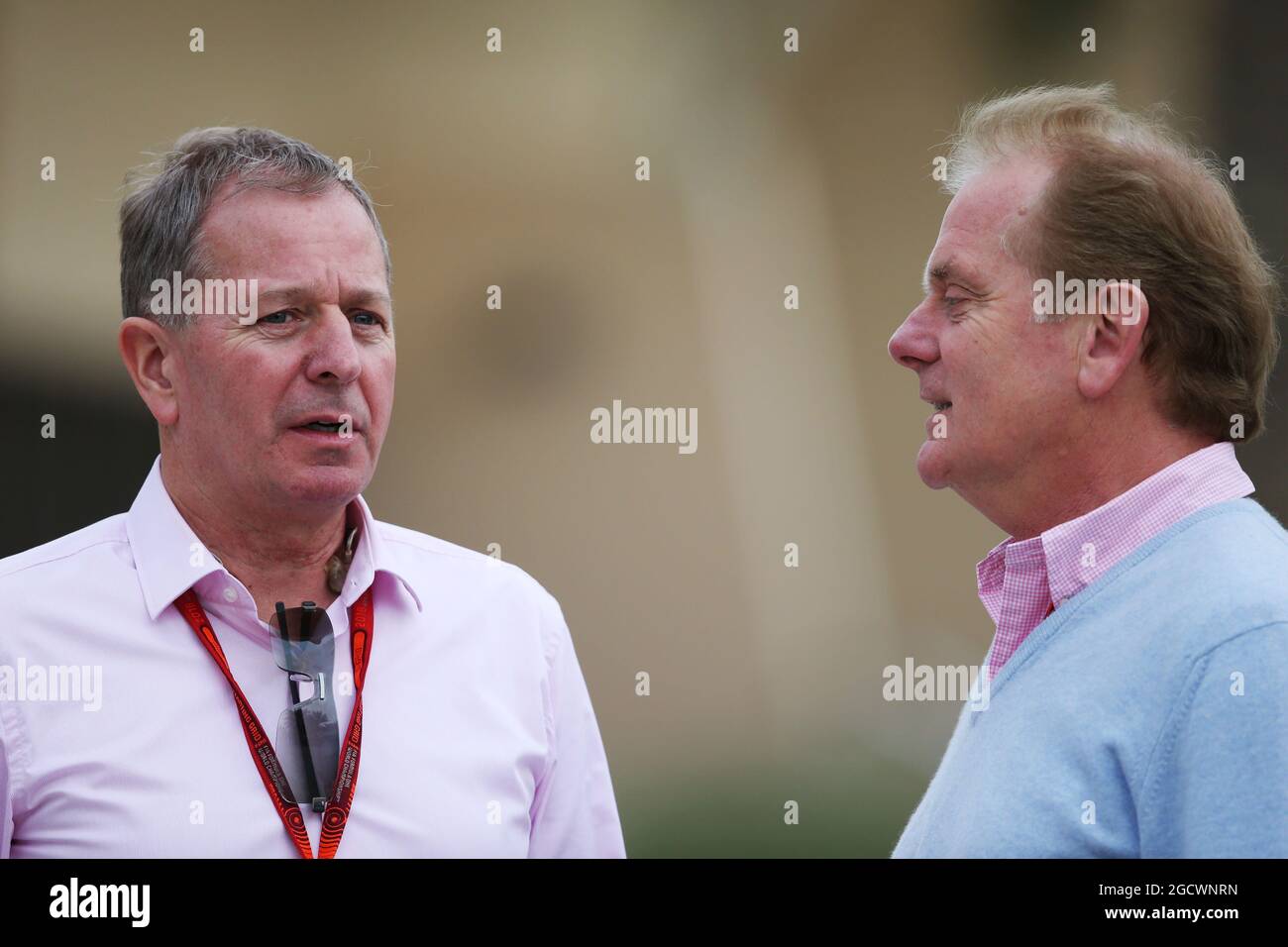 (De gauche à droite) : Martin Brundle (GBR) commentateur de Sky Sports avec Jonathan Palmer (GBR). Grand Prix de Bahreïn, vendredi 1er avril 2016. Sakhir, Bahreïn. Banque D'Images