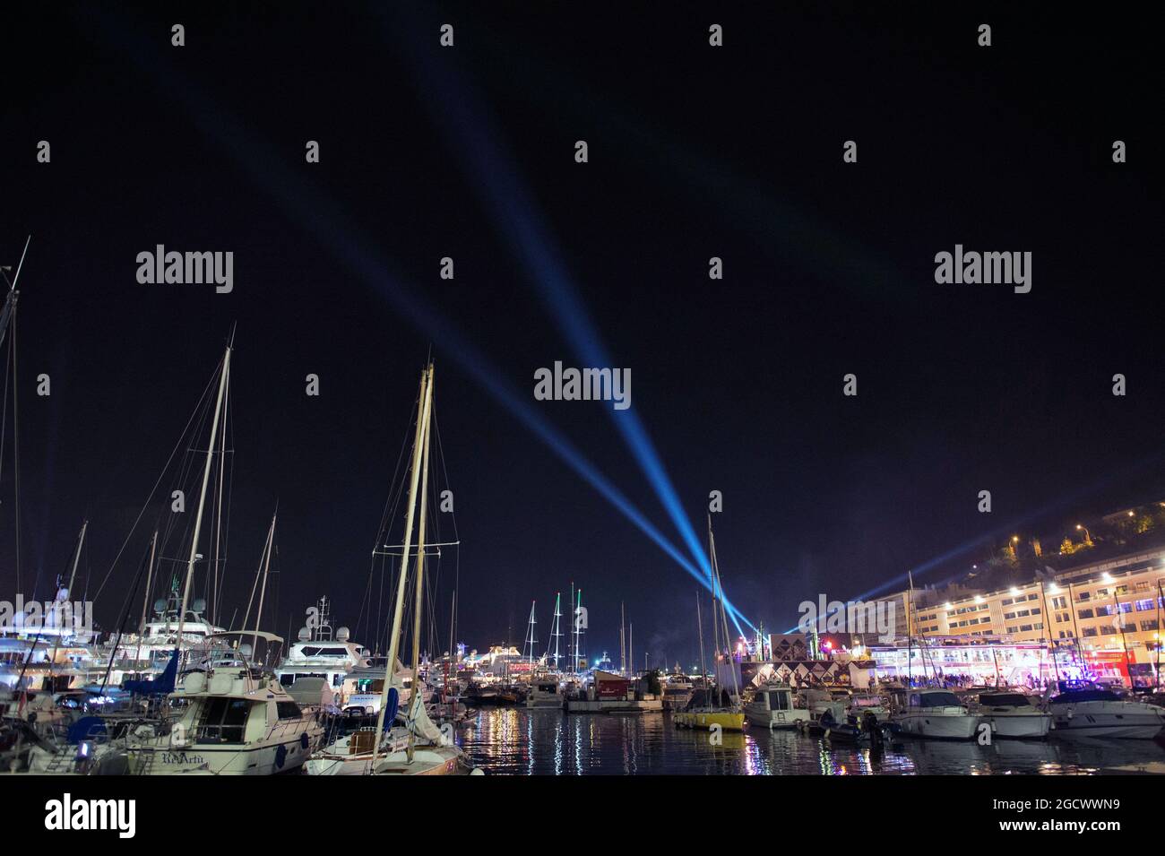 Bateaux de nuit dans le pittoresque port de Monaco. Grand Prix de Monaco, samedi 28 mai 2016. Monte Carlo, Monaco. Banque D'Images