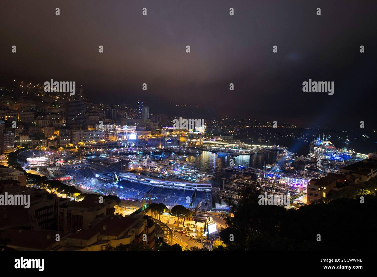 Monaco pittoresque la nuit. Grand Prix de Monaco, samedi 28 mai 2016. Monte Carlo, Monaco. Banque D'Images