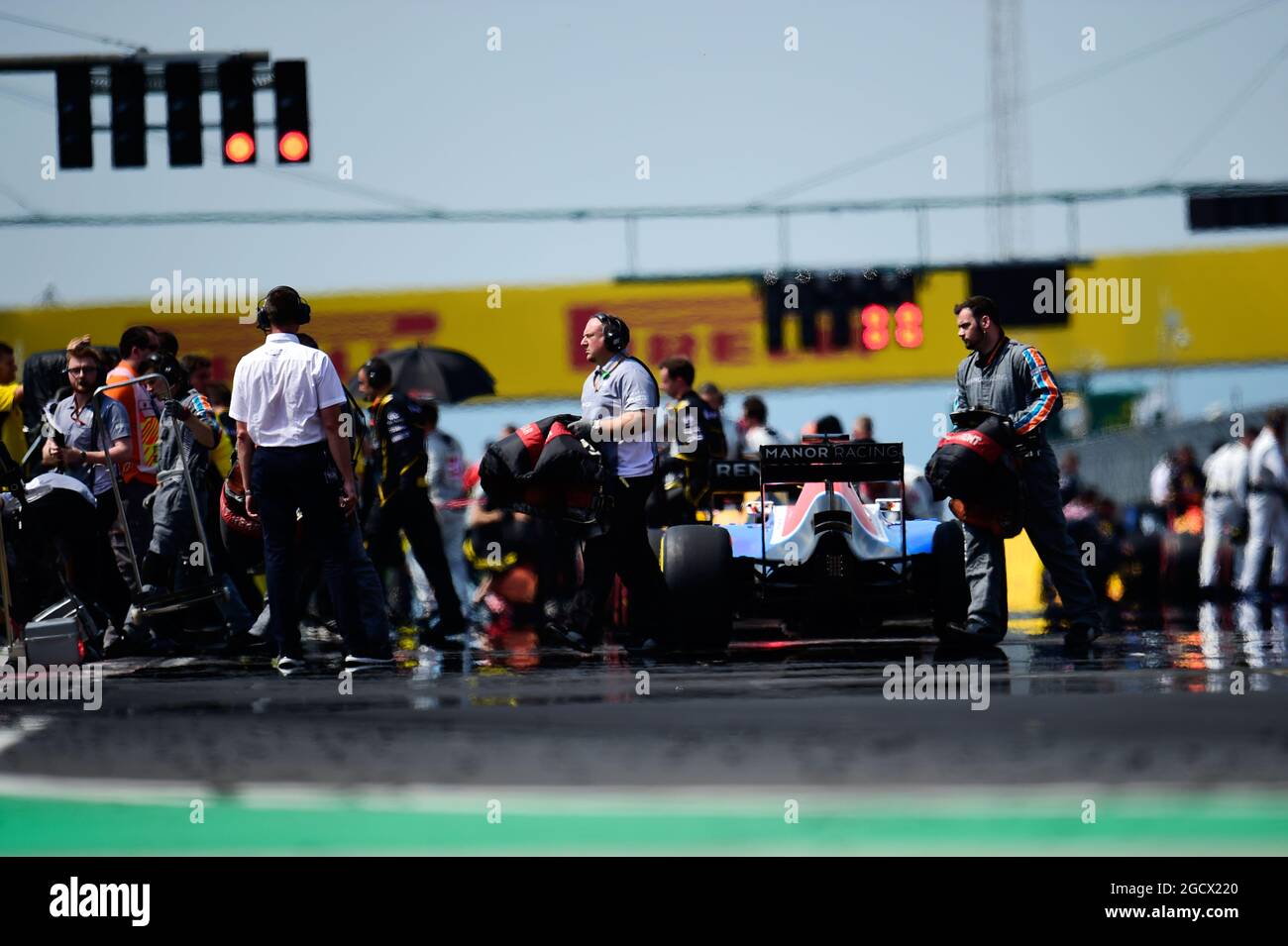 La grille avant le début de la course. Grand Prix de Hongrie, dimanche 24 juillet 2016. Budapest, Hongrie. Banque D'Images