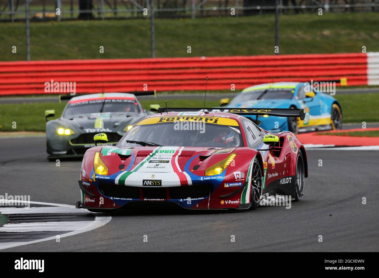 Davide Rigon (FRA) / Sam Bird (GBR) #71 AF Corse Ferrari 488 GTE. Championnat du monde d'endurance FIA, 1ère partie, dimanche 16 avril 2017. Silverstone, Angleterre. Banque D'Images