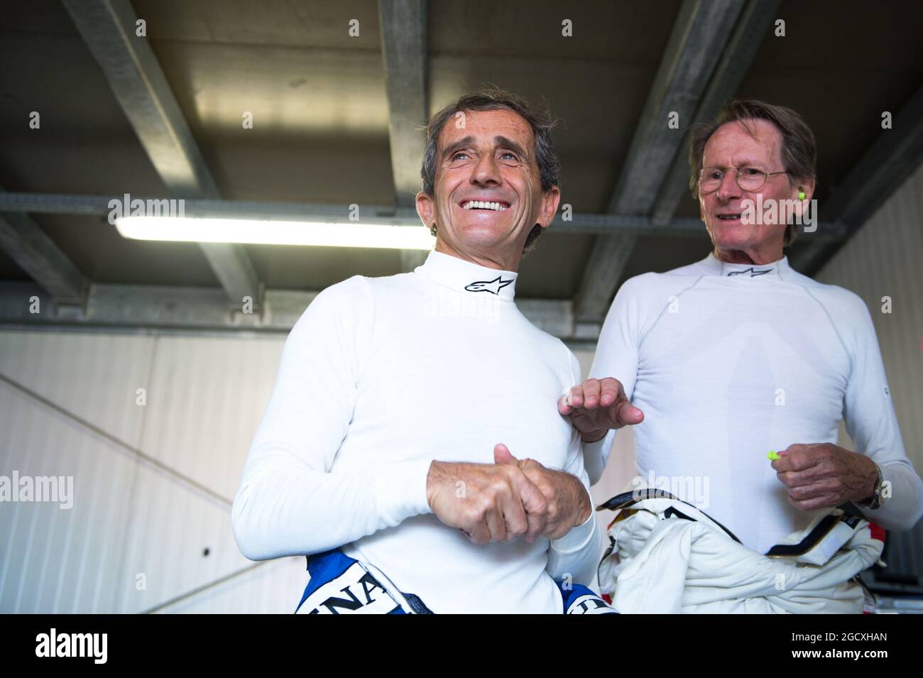 De gauche à droite) : Alain Prost (FRA) Renault Sport F1 Team Conseiller  spécial avec Jean-Pierre Jabouille (FRA). Grand Prix de Monaco, vendredi 26  mai 2017. Monte Carlo, Monaco Photo Stock - Alamy