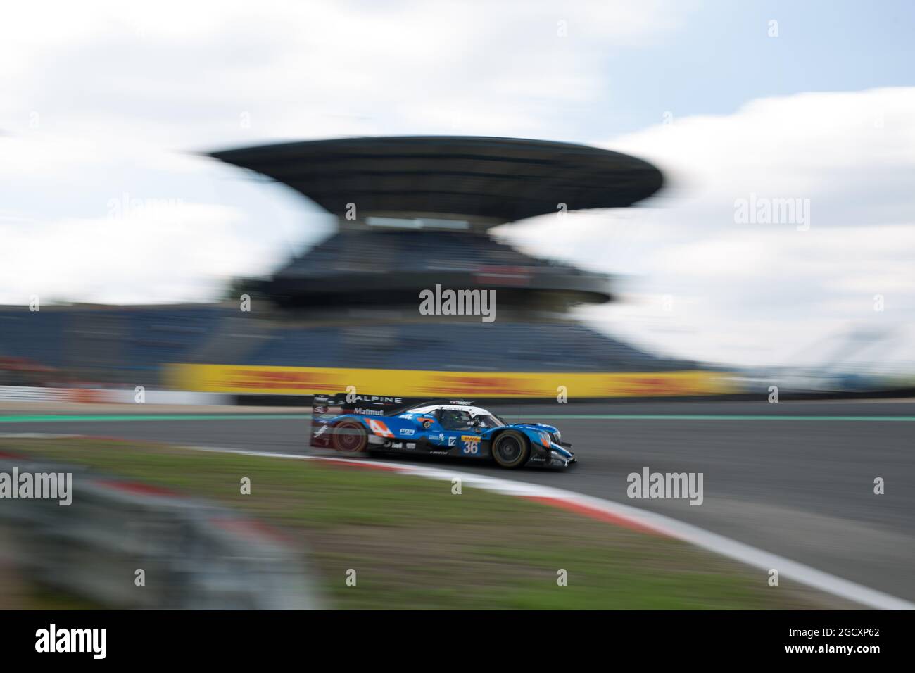 Nicolas Lapierre (FRA) / Gustavo Menezes (USA) / Matthew Rao (GBR) #36 Signatech Alpine Matmut, Alpine A470 - Gibson. Championnat du monde d'endurance FIA, Round 4, Dimanche 16 juillet 2017. Nurburgring, Allemagne. Banque D'Images Nicolas Lapierre (FRA) / Gustavo Menezes (USA) / Matthew Rao (GBR) #36 Signatech Alpine Matmut, Alpine A470 - Gibson. Championnat du monde d'endurance FIA, Round 4, Dimanche 16 juillet 2017. Nurburgring, Allemagne. Banque D'Images