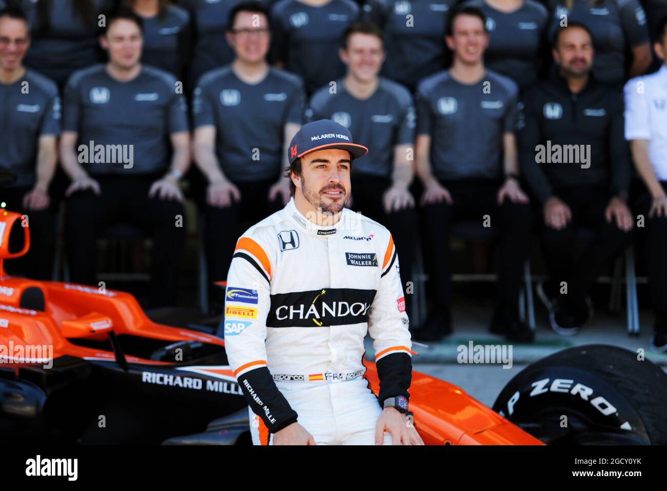 Fernando Alonso (ESP) McLaren sur une photo d'équipe. Grand Prix brésilien, dimanche 12 novembre 2017. Sao Paulo, Brésil. Banque D'Images