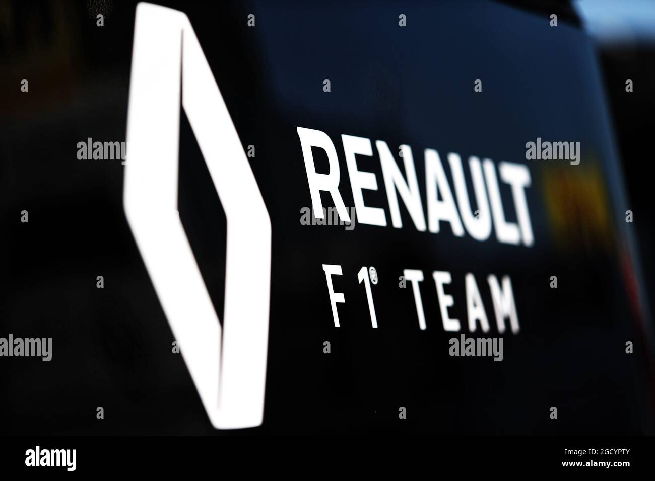 Logo Renault Sport F1 Team. Test de Formule 1, jour 1, lundi 18 février 2019.  Barcelone, Espagne Photo Stock - Alamy