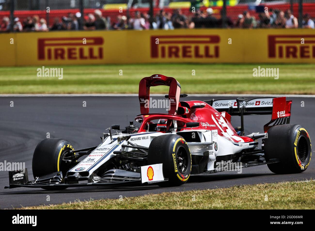 Kimi Raikkonen (fin) Alfa Romeo Racing C38 s'est arrêté lors de la première séance d'entraînement. Grand Prix de Grande-Bretagne, vendredi 12 juillet 2019. Silverstone, Angleterre. Banque D'Images