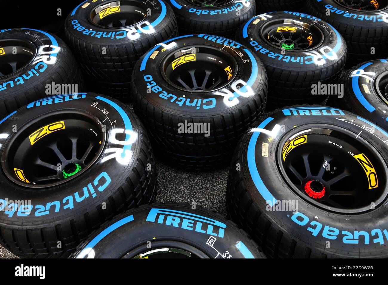 Pirelli f1 tyre Banque de photographies et d'images à haute résolution -  Alamy