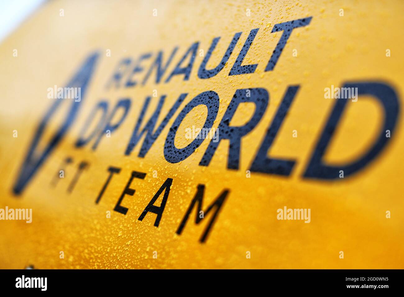 Logo Renault F1 Team. Grand Prix de Hongrie, vendredi 17 juillet 2020. Budapest, Hongrie. Banque D'Images