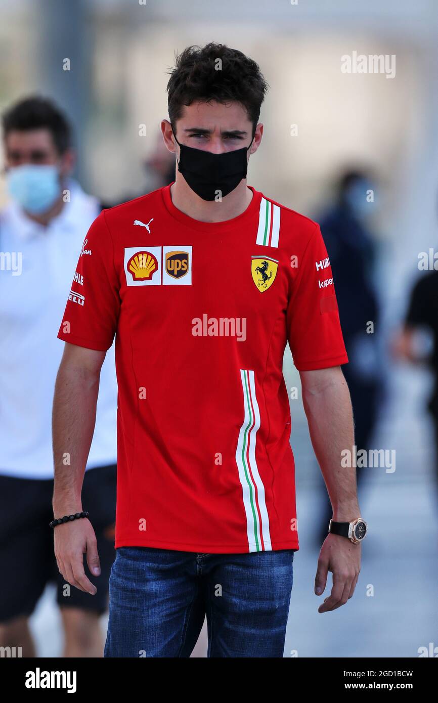 Charles Leclerc (mon) Ferrari. Grand Prix d'Abu Dhabi, jeudi 10 décembre 2020. Yas Marina circuit, Abu Dhabi, Émirats Arabes Unis. Banque D'Images