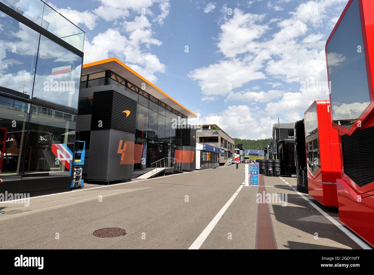 Le paddock. Grand Prix Steiermark, jeudi 24 juin 2021. Spielberg, Autriche. Banque D'Images