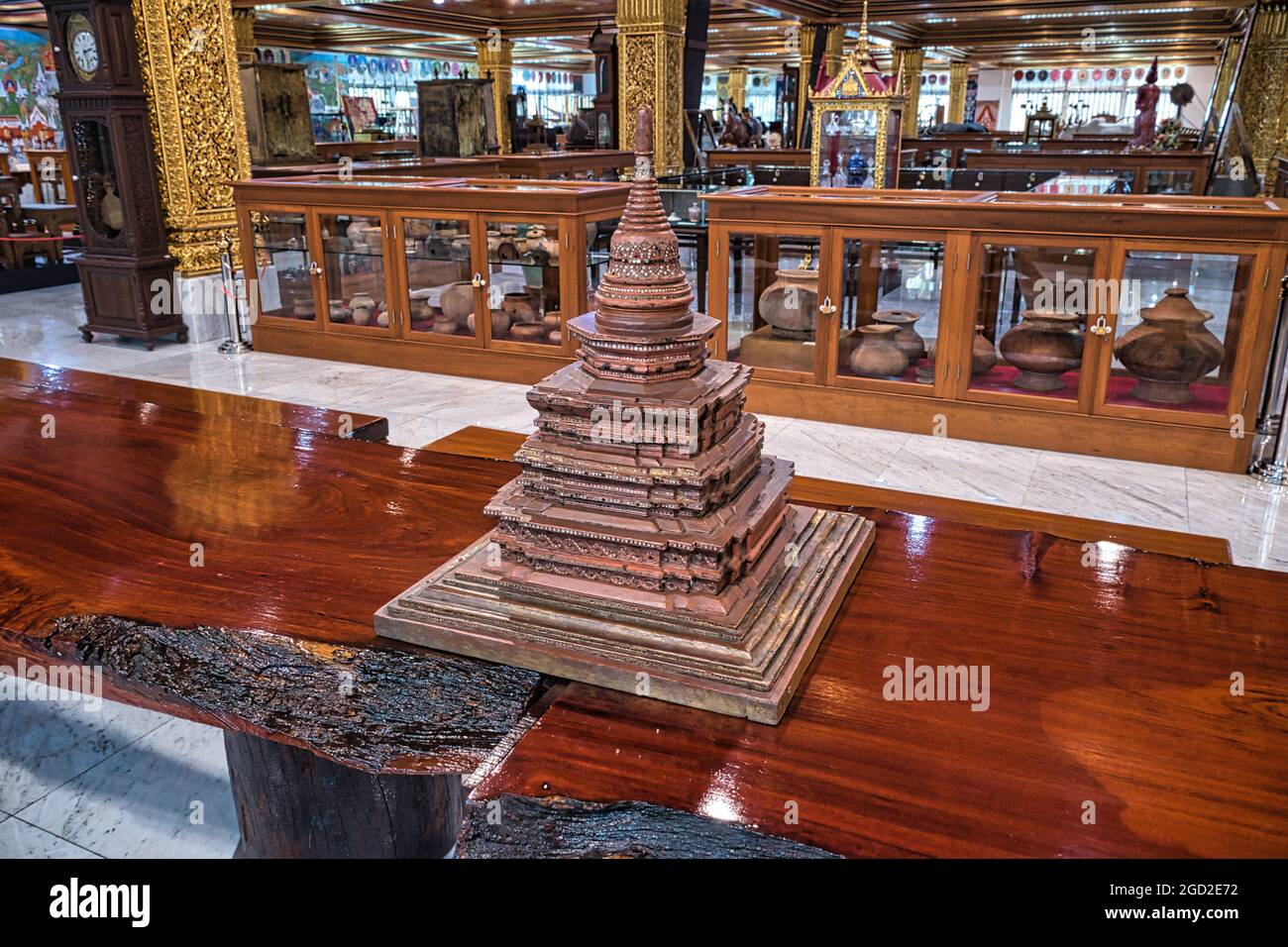 Bangkok, Thaïlande 07 avril 2021 Musée avec des modèles étonnants, des maquettes, des sculptures dans la Grande pagode de Maharatchamongkol au temple de Wat Paknam à Phasi Charo Banque D'Images