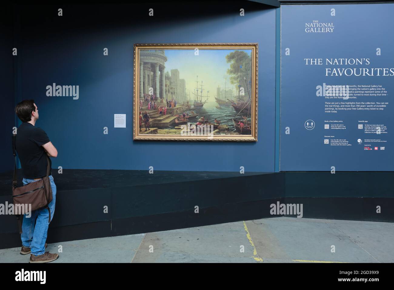 Londres, Royaume-Uni. 10 août 2021. La Galerie nationale expose 20 répliques des peintures préférées de la nation à Trafalgar Square. Crédit: Waldemar Sikora Banque D'Images