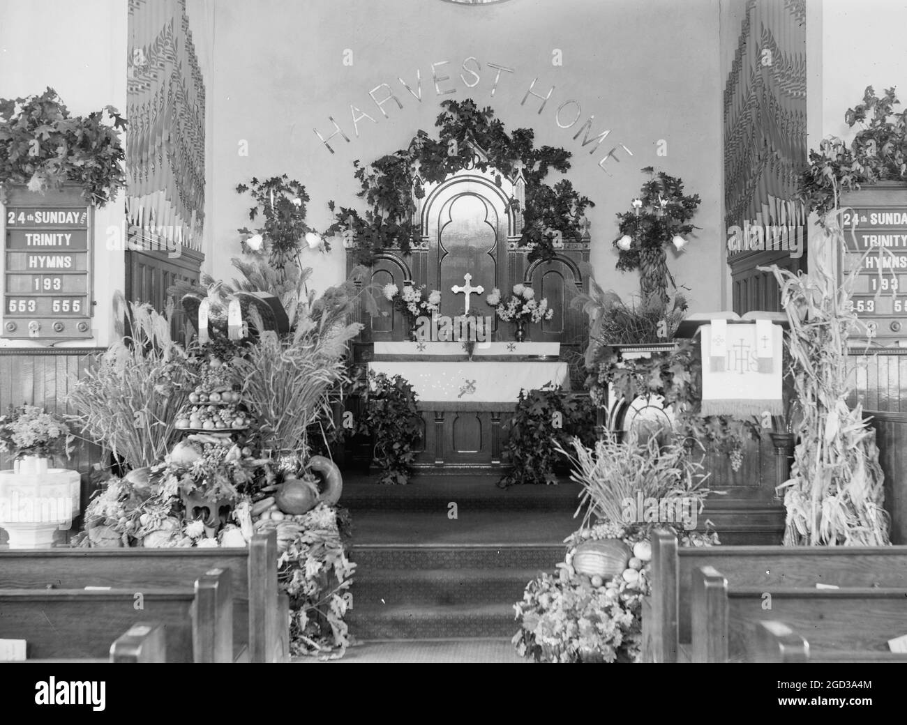 Intérieur de l'église Saint-Marc environ entre 1909 et 1923 Banque D'Images