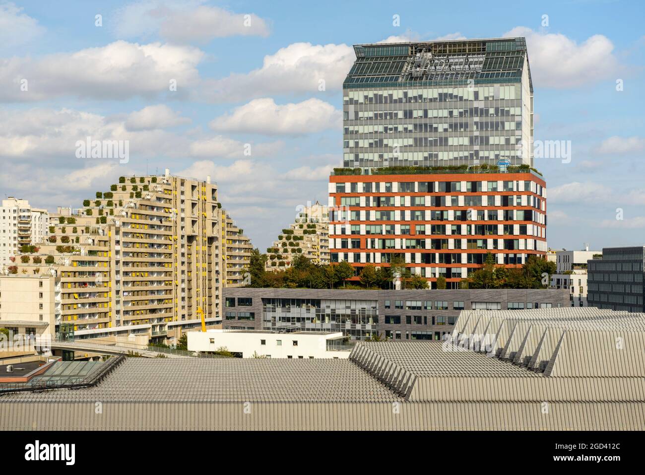 FRANCE, HAUT-DE-SEINE (92), BOULOGNE-BILLANCOURT, ILE SEGUIN RIVES DE SEINE, QUARTIER PIÈGE?ZE, TOUR HORIZONS (ARCHITECTE : ATELIERS JEAN NOUVEL) Banque D'Images