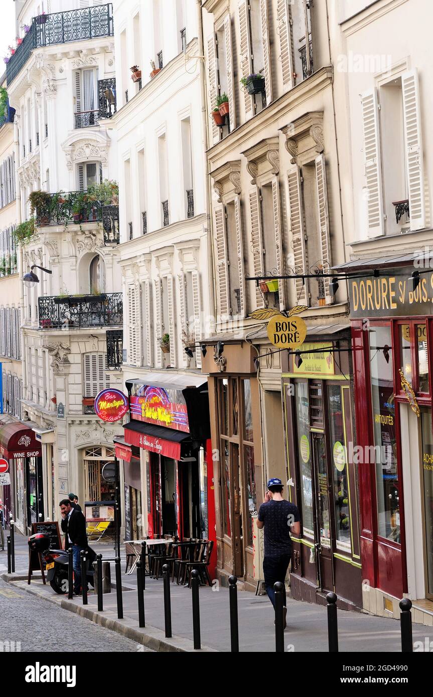 75-rue-des-martyrs-paris-banque-de-photographies-et-d-images-haute