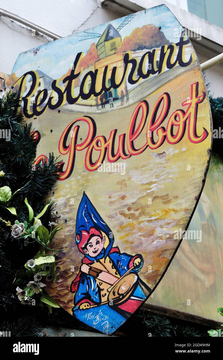 FRANCE, PARIS (75) 18ÈME ARRONDISSEMENT, QUARTIER DE MONTMARTRE, PANNEAU RESTAURANT LE POULBOT Banque D'Images