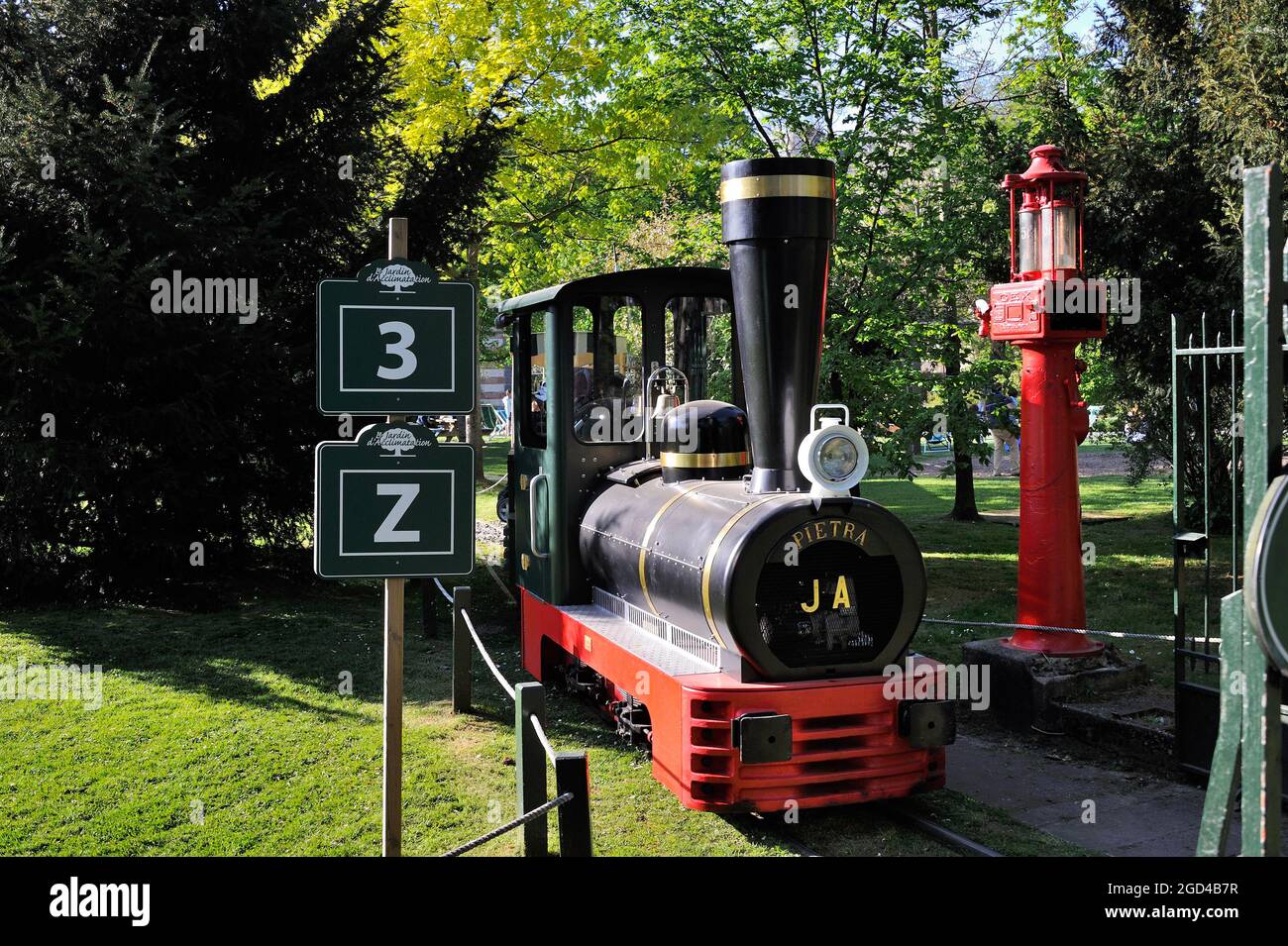 FRANCE, PARIS (75) BOIS DE BOULOGNE, TRAIN DU JARDIN D'ACCLIMATATION Banque D'Images