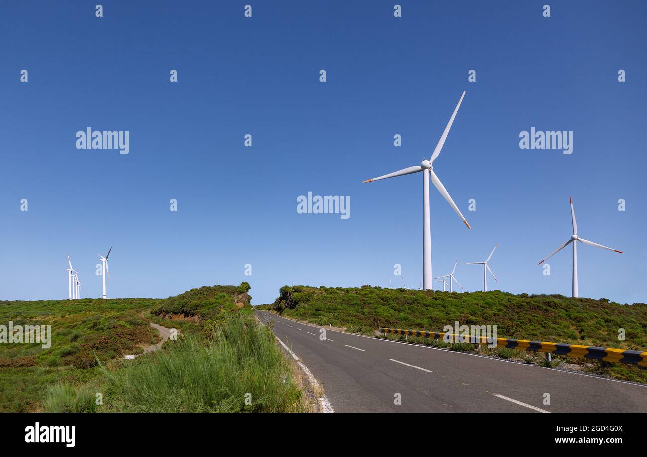 Géographie / voyage, Portugal, Madère, Paul da Serra, wind wheel, RUE, DROITS-SUPPLÉMENTAIRES-AUTORISATION-INFO-NON-DISPONIBLE Banque D'Images