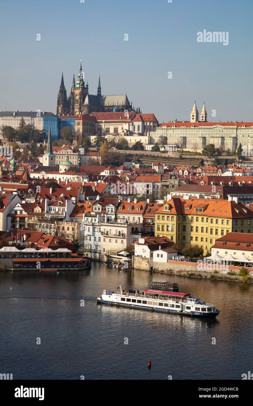 Géographie / voyage, Tchéquie, Bohême, Prague, Château de Prague, Cathédrale Saint-Vitus, Vltava, DROITS-SUPPLÉMENTAIRES-INFO-NON-DISPONIBLE Banque D'Images