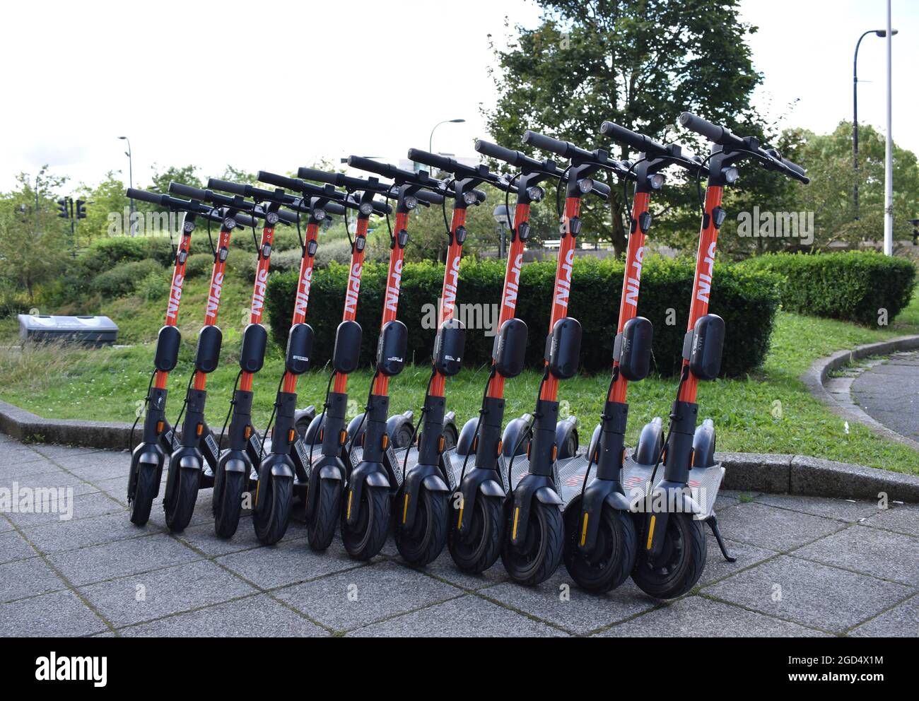 Rang de scooter Banque de photographies et d’images à haute résolution