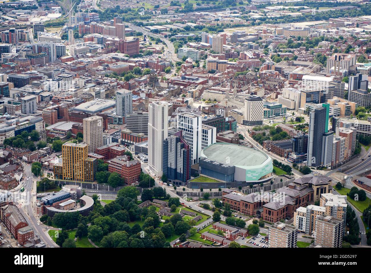 Une vue aérienne des tours d'hébergement des nouveaux étudiants, Leeds City Centre, West Yorkshire, nord de l'Angleterre, Royaume-Uni Banque D'Images